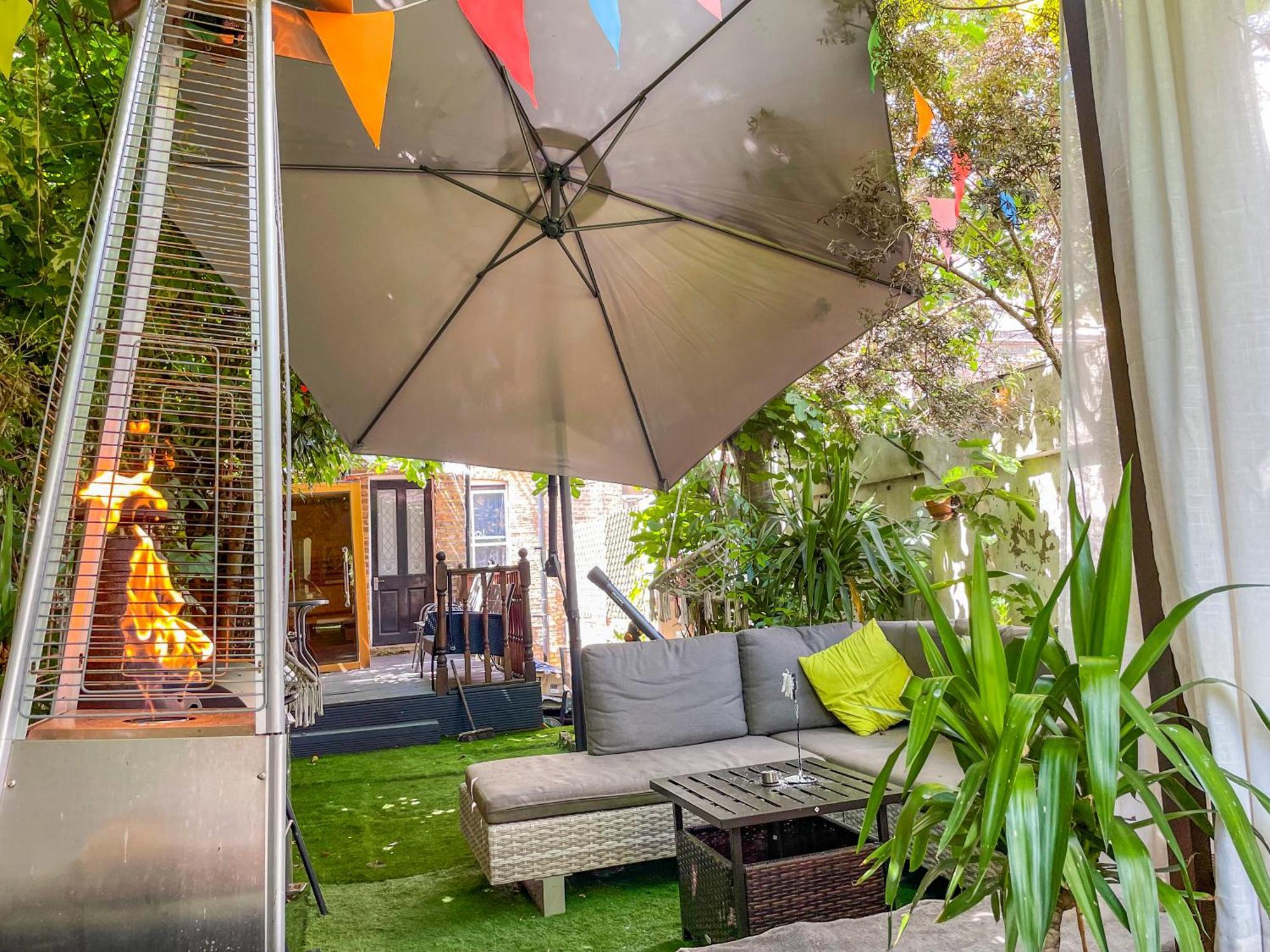 Séjour chez l'habitant Double W/projector & Garden Hot Tub Londres
